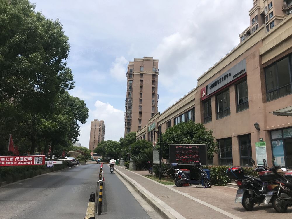 小区相关图