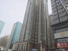 此房格局方正 无改动 中间楼层 采光充足 视野宽阔