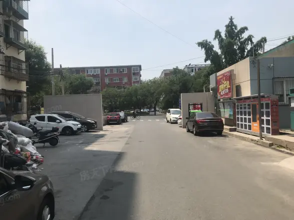 古城地铁楼实景图