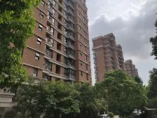 两梯两户 飞机横厅双阳台户型 近地铁 房龄新 带车位