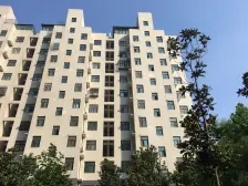 天明路金阳光居易中间楼层一居室看房方便 业主诚心卖