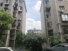 总价低,户型好,近地铁,出行方便。