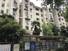 外环外不限套数 店总大力推荐 南北两房带天井