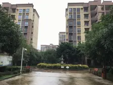 商圈旁小区,户型方正,采光好,视野开阔,带车位出售