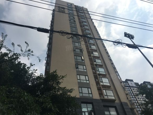 榜样实景图