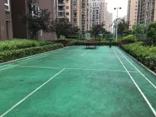 小区环境舒适,安静,适合居家。离公园近,近轻轨