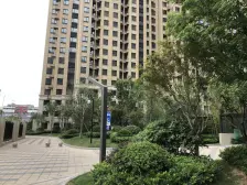 此房交通便利地铁生活配套全次新小区