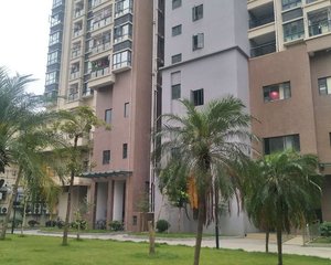 中央豪庭临街校区旁采光通风好诚心出售