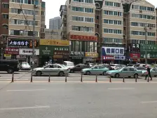 兴工街机车商厦 交通便利 商圈配套齐全 四通八达