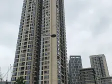 17年次新小区 精装3+1户型 户型方正 一线江景视野