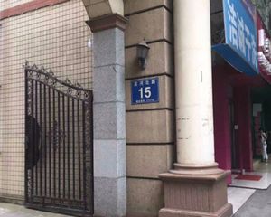 金山花园(滨河路) 3室1厅 东南