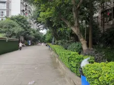 锦绣天城精装两房出售,出门即是轻轨站,出行方便