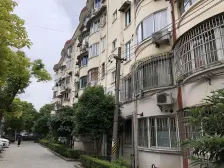 此房近地铁税费低,户型好,板式南北两房,诚意出售