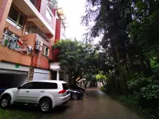 楼梯房,顶跃采光好,屋顶花园,大露台,跃层。