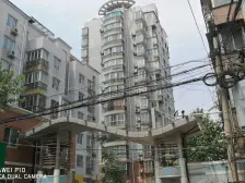 正岩俊园 多层三室 三卧朝南 户型方正 通风采光好