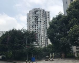 回兴香堤花径三房92万
