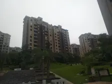 照母山精装5房,带地暖,中央公园,带露台