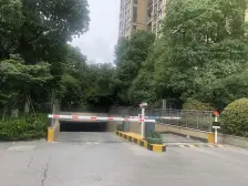 绿地华尔道 联排别墅,约200平大花园,诚意出售,可议价!