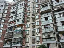 居家配套成熟,小区环境优美,适合自住