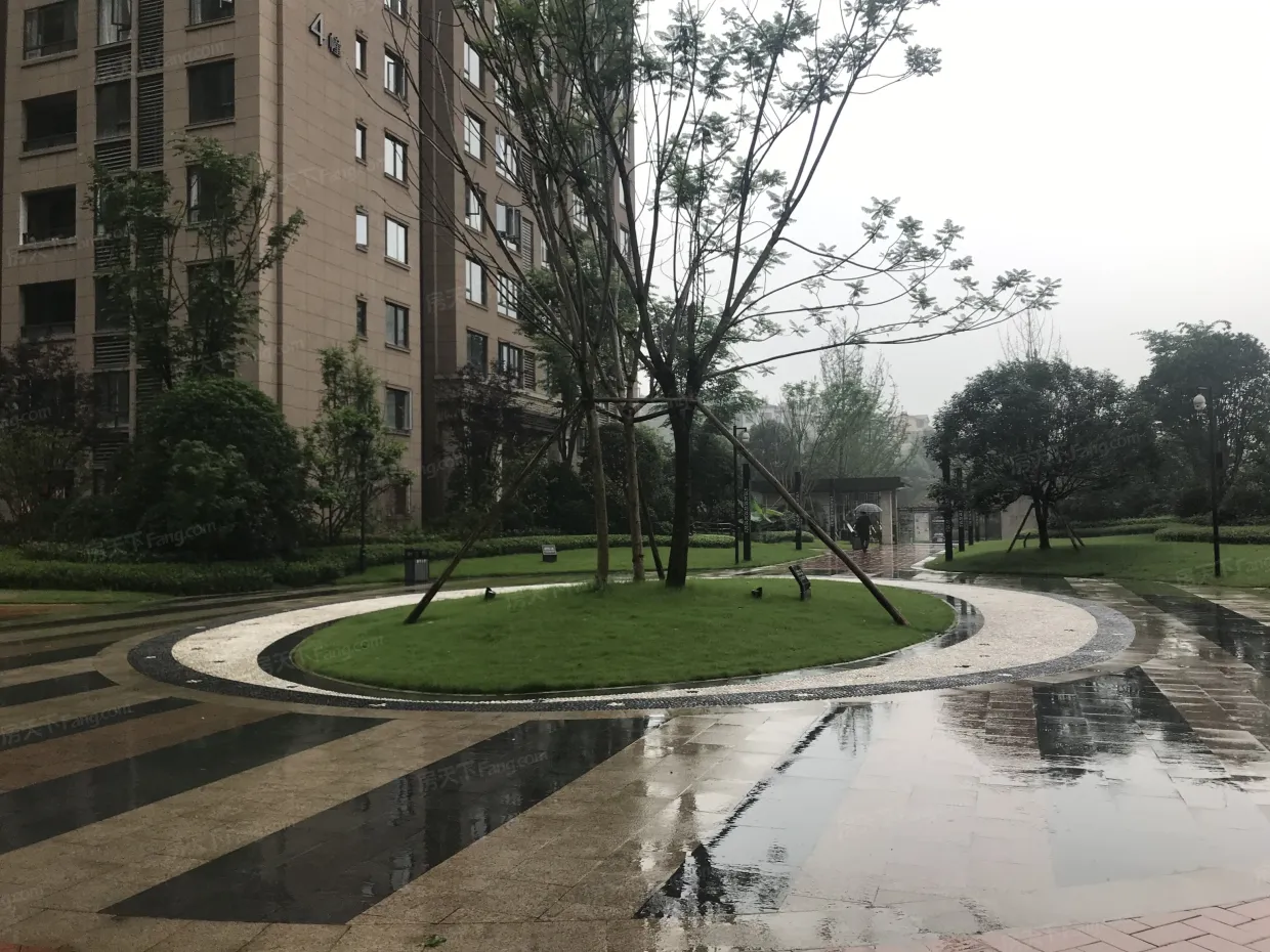 保利江上明珠乐园