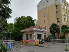 近地铁18 号线 一楼大院子 带zy空调 满五税费少