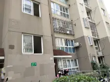 15号线地铁口电梯高区大一房,户型方正全明,空间宽敞