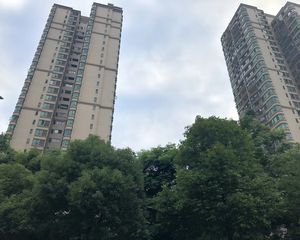 莱茵城4室2厅南