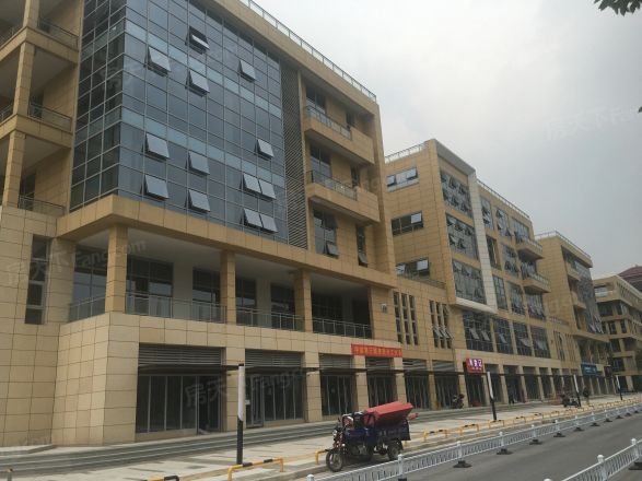 世茂APM商住楼实景图