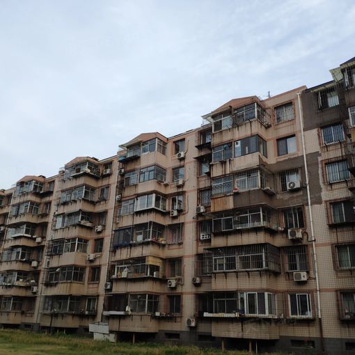  �ɻ���Է3��2��2���ϱ�����1000.00Ԫ/�³��� 