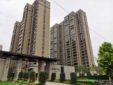 建业花园里,大三房,满两年带车位,好楼层