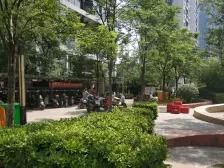 三卧朝南 采光面比较广 面积利用率高 得房率高