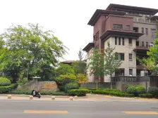 英才街 180个精装宽厅大复式 小区中间位置 晴苑