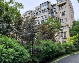 边套高区,俯瞰小区绿地景观,鲜有放售