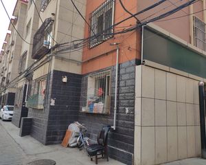 交通综合楼 2室1厅 南