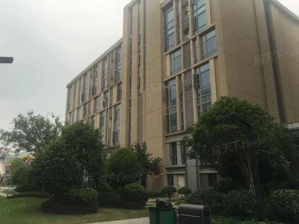 世茂APM商住楼实景图