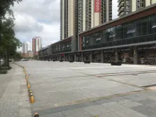 欢乐海岸旁边 复式二层 6个房间 带精装修 拎包入住