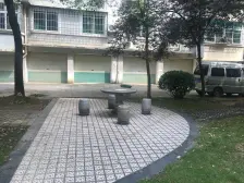 业主现因要另外买套改善房要置换房东诚心出售看房方便