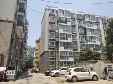 多层带电梯,带天然气,看房方便,交通便利。