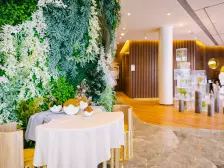 清水中叠,带15个平方的露台,户型方正