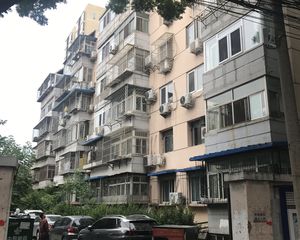 车站东街甲9号院2室1厅东西