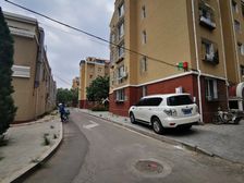 温馨园 4楼 精装修 看房方便 价格可议 满五唯一