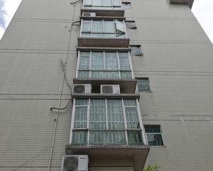 步梯靓小区 湖景苑 装修保养靓 业主自住 即买即住!!
