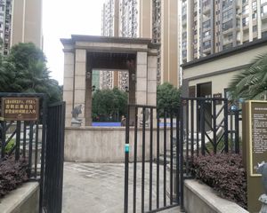金座威尼谷3室2厅东南南