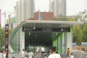周边地铁5号线京广南路站