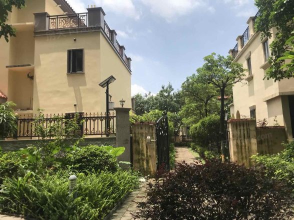 花样年江山别墅实景图