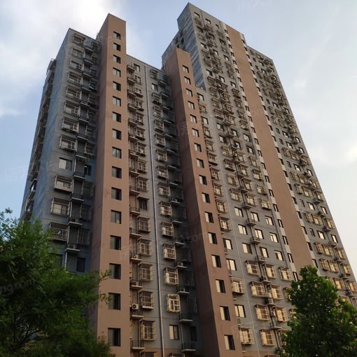  ��ˮһ��2��1��1���ϱ�����1400.00Ԫ/�³��� 