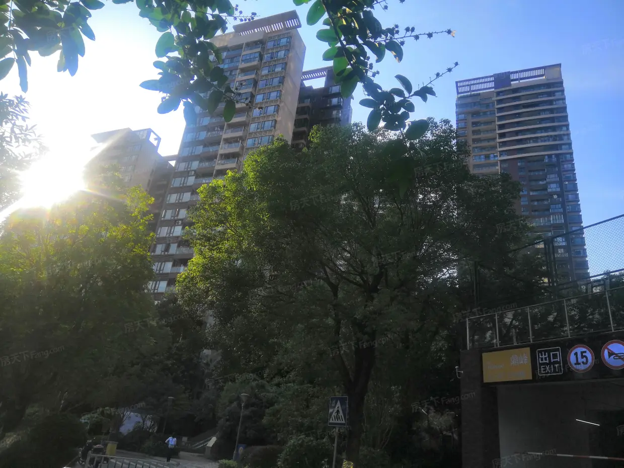 黄埔新福港鼎峰