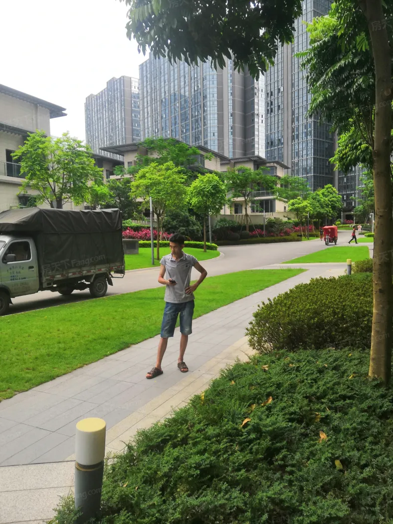 萝岗敏捷广场别墅
