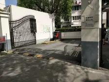 新上 不靠路,中间楼层 户型方正 诚意卖价格可谈!