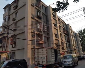 满五唯一商品房,东西通透一居室,户型好